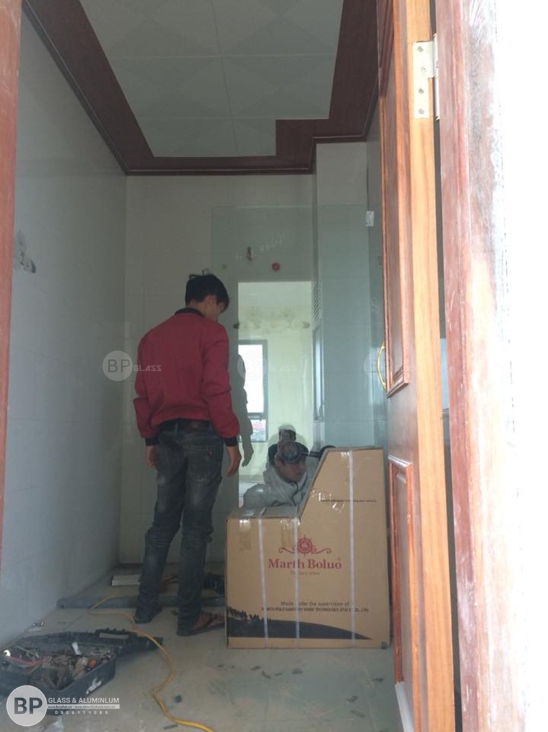Vách kính tắm anh Quý Từ Sơn Bắc Ninh